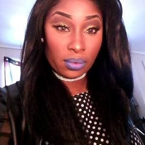 Meet your Posher, Ebony